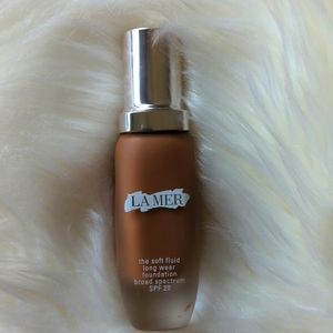 La Mer the soft fluid long wear foundation makeup
